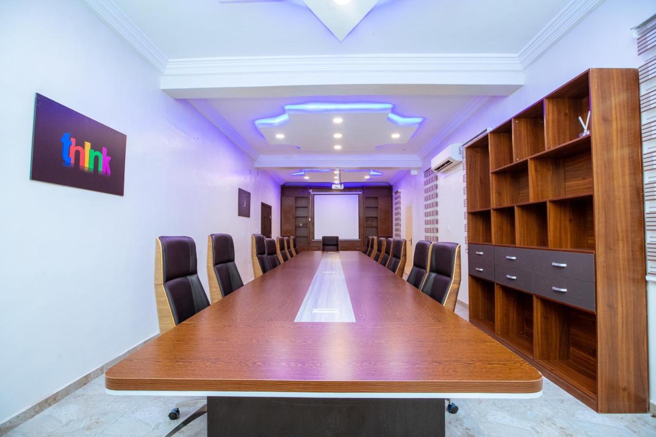 Apartment 79 Hotel & Suite Ікеджа Екстер'єр фото