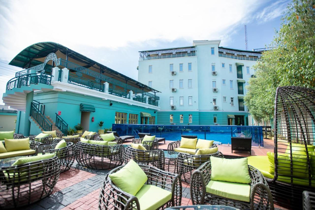 Apartment 79 Hotel & Suite Ікеджа Екстер'єр фото