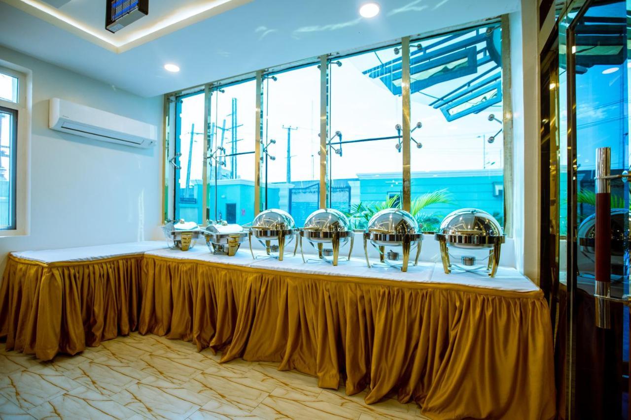Apartment 79 Hotel & Suite Ікеджа Екстер'єр фото