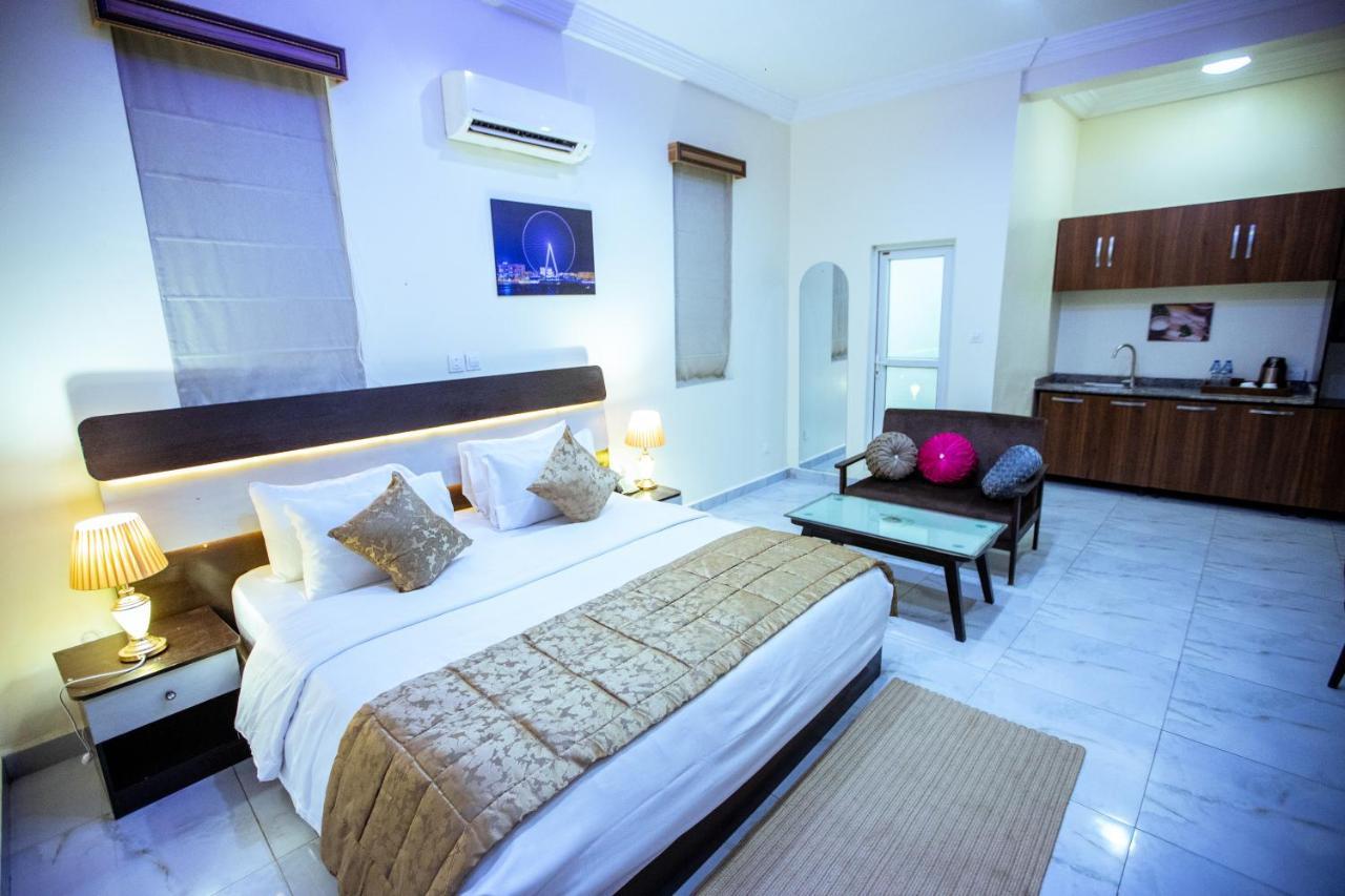 Apartment 79 Hotel & Suite Ікеджа Екстер'єр фото