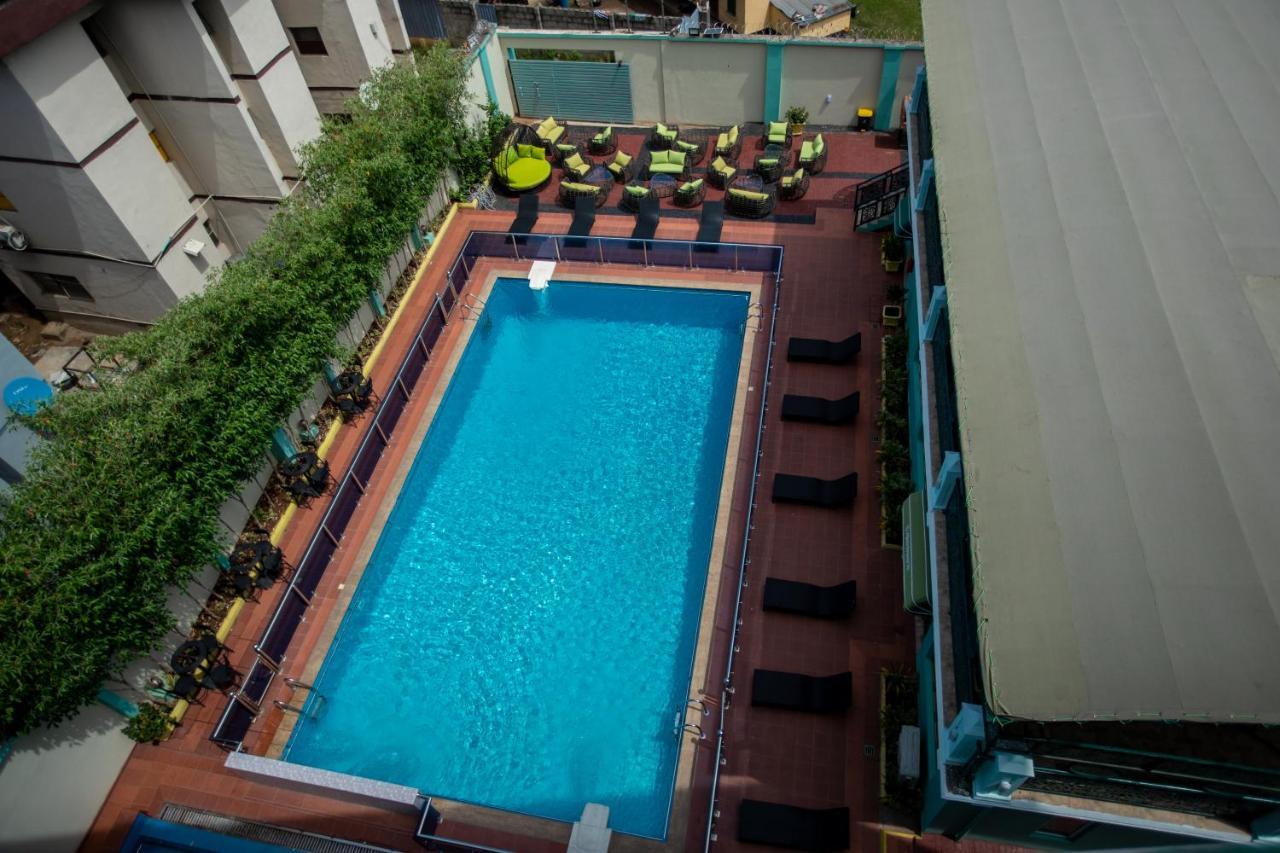 Apartment 79 Hotel & Suite Ікеджа Екстер'єр фото
